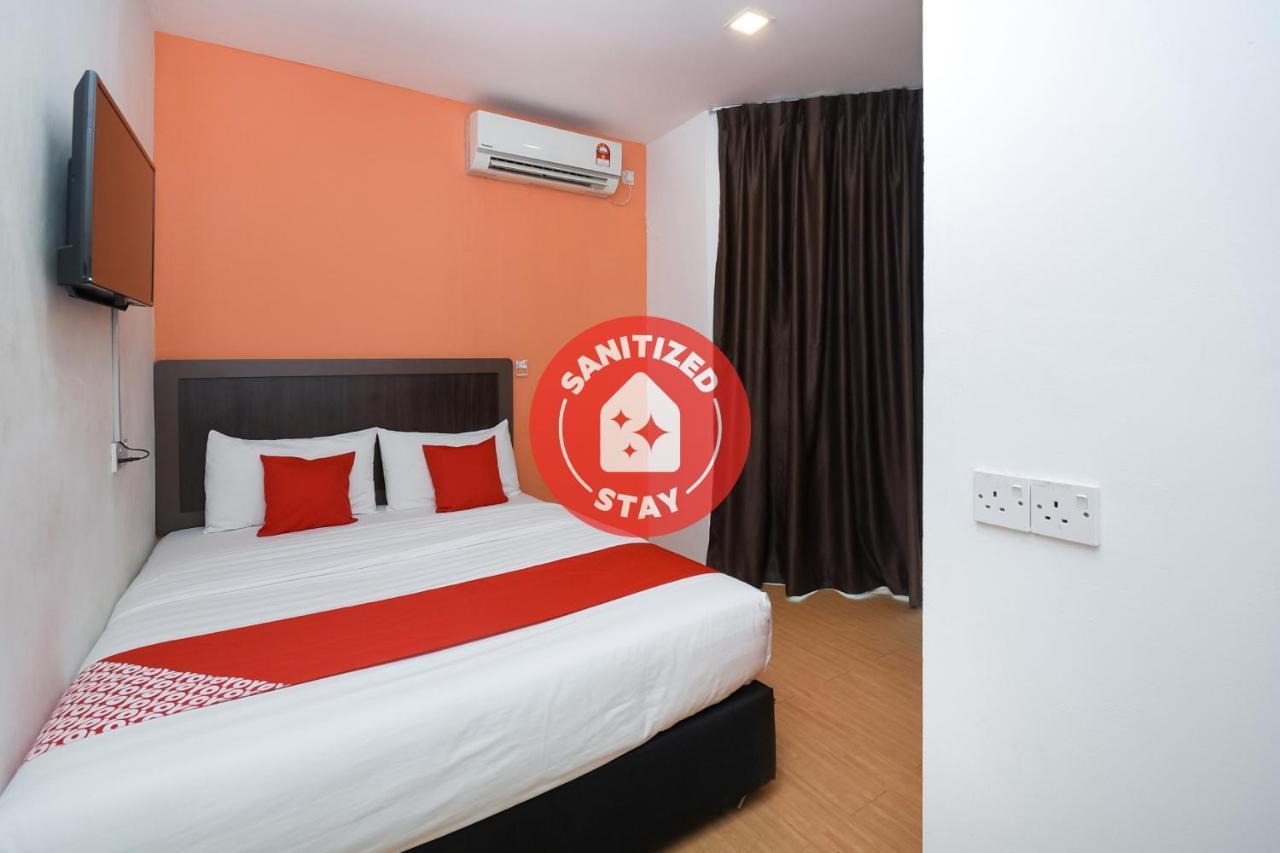 Oyo 1111 Harmony Stay Miri Exterior foto