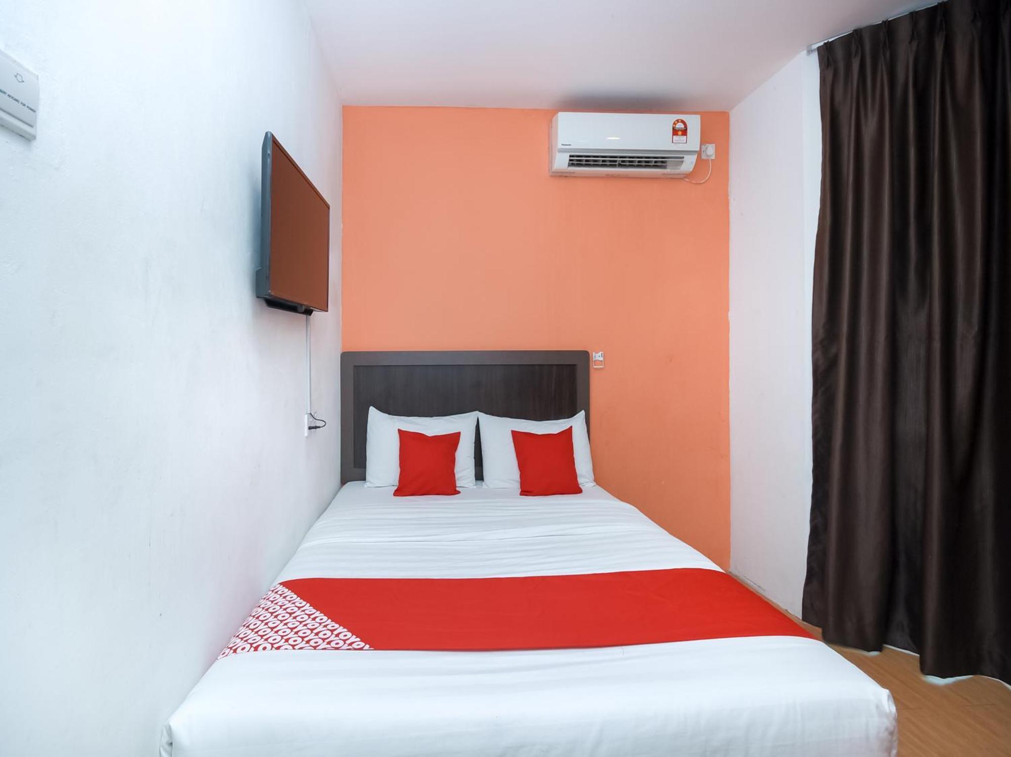 Oyo 1111 Harmony Stay Miri Exterior foto