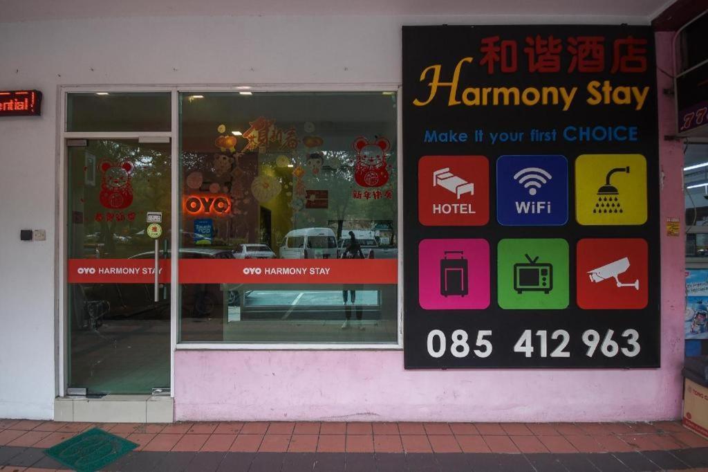 Oyo 1111 Harmony Stay Miri Exterior foto